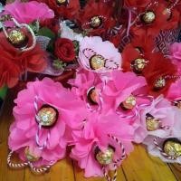 ราคา เฟอร์เรโร่ จัดช่อช็อคโกแลต ดอกไม้ประดิษฐ์ (7516292623)