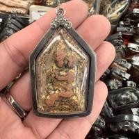 ราคา ขุนแผนอุ้มนาง เนื้อดินเจ็ดตลาด หลวงปู่ทิม วัดละหารไร่ เลี่ยมกรอบเลสแบบโบราณ"พระบ้านรวมๆสวยๆวัดใจ" (42970693921)