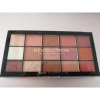 ราคา Makeup Revolution Eyeshadow Palette เมคอัพ รีโวลูชั่น อายแชโดว์ พาเลท รุ่น Re-loaded 15 g ส่งต่อ (5343951452)