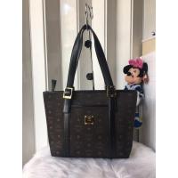 ราคา MCM bucket bag monogram (29161364906)