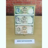 ราคา กรอบใส่ธนบัตรอะคริลิคแบงค์ 16 บาทหรือใส่แบงค์ได้ 3 ใบเรียงกัน (806959615)