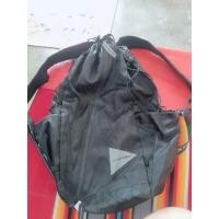 ราคา กระเป๋าผ้าร่มกันฝนกันแดดดี มือสองสภาพดี เป้ สะพาย หูรูด สีดำ (41307197323)