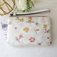 ราคา ✨คล้องมือCoach ไซส์S1zip สีขาวลายดอก คอลเลคชั่นใหม่✨ (11496234869)