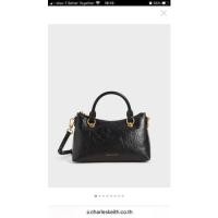 ราคา กระเป๋าสะพาย Charles & Keith สีดำ (ของใหม่) (15248714369)