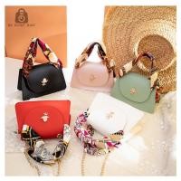 ราคา กระเป๋าถือ กระเป๋าสะพายไหล่ สะพายข้าง หนัง PU แต่งสายโซ่คล้อง สไตล์เกาหลี แฟชั่นสําหรับสตรี (24574545828)