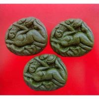 ราคา นางบัวบังใบปทุมวดี หลวงพ่อนพดล สุปภาโส จังหวัดอุดรธานี ตำนานนางบัวบังใบ ก็จะถือเอากุมารีที่เกิดจากดอกบัวในอดีต (18924405602)