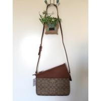 ราคา Coach Signature Pvc East/West Pop Crossbody #F52657 IMBDX (66991760)