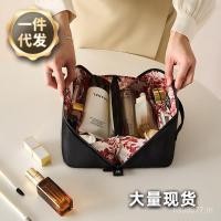 ราคา ความจุขนาดใหญ่ BOTTA กระเป๋าเครื่องสําอางกระเป๋าเก็บ High-End หรูหราสไตล์ใหม่ออกแบบเรียบง่ายกระเป๋าแป้งแบบพกพา UKAS (40021749843)