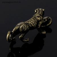 ราคา # ไทย # ทองเหลืองเสือรูปปั้นเครื่องประดับจีนนักษัตรเสือโต๊ะทํางานตกแต่งจี้ . (23364731284)