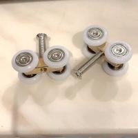 ราคา สมัยเก่าห้องอาบน้ําลูกรอกห้องน้ํากระจกประตูบานเลื่อนแขวนล้ออาบน้ําหน้าจอประตูบานเลื่อนติดตามด้านบนลูกกลิ้ง (29991930833)