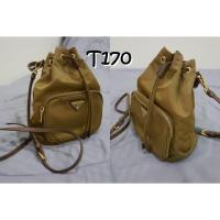 ราคา T170 กระเป๋าเป้ Prada Mini Bucket สี Tobacco ปี 2015 (ของแท้มือสองสภาพดี) (2396845052)