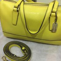 ราคา ส่งต่อ Coach Saffiano Leather Mini Satchel F49392 (182699804)