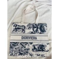 ราคา New Dior tote (cosmetic gift) (22252111465)