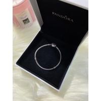 ราคา PANDORA silver braceletกำไลข้อมือแพนโดร่าเครื่องประดับเงินแท้ลายหัวใจ ของแท้ % (17476087911)