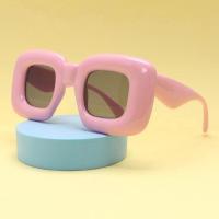 ราคา [ส่งฟรี EMS] แว่นกันแดดแฟชั่น แว่นแฟชั่น (23469420409)