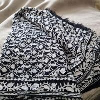 ราคา ผ้าคลุมไหล่จากอินเดีย งานปักมือทั้งผืน (12568582209)