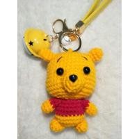 ราคา พวงกุญแจตุ๊กตาถักหมีพูห์ (1426703528)