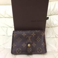 ราคา กระเป๋าสตางค์หลุยส์แบบสั้นของแท้ (1009694390)