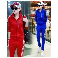 ราคา *พรีออเดอร์*ชุดวอร์มแฟชั่นเกาหลี คุณภาพดี เสื้อแขนยาว+กางเกงขายาวแถบข้าง (26166636049)