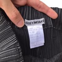 ราคา Issey Miyake Pleats Pants. (21182842635)
