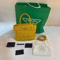 ราคา ❌❌SOLD❌❌ กระเป๋าถือ Prada Nylon (25571086501)