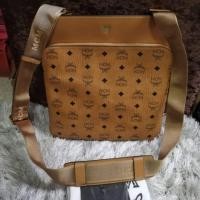 ราคา กระเป๋าmcmของแท้​ มือ1​ อปก.ครบ​ ขนาดฐ10.5สูง12นิ้ว​ (6732325993)