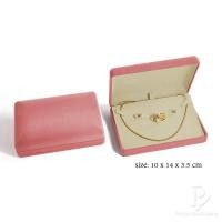 ราคา กล่องใส่ชุดเครื่องประดับกำมะหยี่สีโอรส กล่องใส่สร้อย กล่องใส่แหวน กล่องใส่ต่างหู แพ็คเกจใส่เครื่องประดับ ราคาส่ง (23971260962)