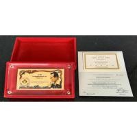 ราคา 584.แผ่นทองคำที่ระลึก พระราชพิธีมหามงคลเฉลิมพระชนมพรรษา 6 รอบ 5 ธันวาคม 2542 และภาพเรือพระที่นั่งนารายณ์ทรงสุบรรณ (42925015494)
