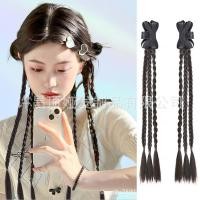 ราคา กิ๊บผมปลอม ผมเปียปลอม ผมปลอม วิกผมเปีย วิกผม Braids หางม้าหญิงโบว์คว้าคลิปสาม Strands Twist Braids ผมจําลองธรรมชาติถักเปียยาว Twist Braids วิกผม (47451121456)