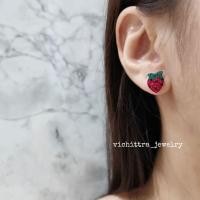 ราคา ต่างหูสตอเบอรี่ฝังคริสตัล เงินแท้92.5% (5067917401)