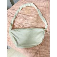 ราคา (แท้) กระเป๋า Carlyn สีขาว (มือสอง) (23089364132)