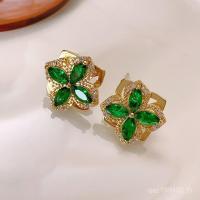 ราคา ต่างหูเกาหลีจากทองเหลืองแท้ สไตล์โคลเวอร์สี่ใบ เพทายฝังใน ต่างหูหมุนได้ จากแบรนด์ PDCS (57450327696)