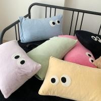 ราคา ปลอกหมอน ผ้าสักหลาด กํามะหยี่ แบบนิ่ม ปักลายตาโต สไตล์อเมริกัน (20783797936)