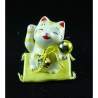 ราคา แมว no.7264-YE(สูง5cm) แมวนำโชค แมวสีเหลืองกวักขวาถือลูกแก้ว ใช้ในการขอพรให้ตนเองมีเงินมีทองใช้และสุขสบาย (5177096556)