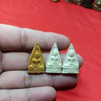 ราคา พระหลวงพ่อโสธรสองหน้าอุดกริ่งเขย่ามีเสียงเปิดยก3องค์350บาท (43870597304)