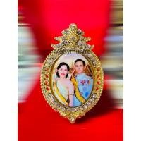 ราคา เข็มกลัดล็อกเก็ตพระพันปีหลวงภาพคู่ล้อมเพ็ชร (53250735746)