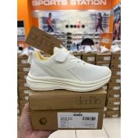 ราคา Diadora Mackel Jr รองเท้าเด็กสีเบจของแท้ (43921175724)