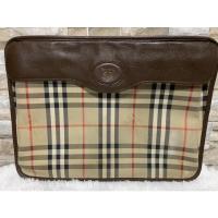 ราคา Burberry Clutch ใส่ไอแพดได้ มือสอง ของแท้ (10318460808)