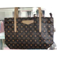 ราคา กระเป๋าสะพายข้างลายหลุยส์ (1734330995)