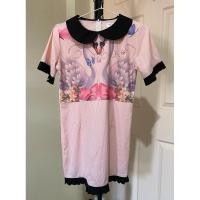 ราคา เดรสชมพูคอปกดำ พิมพ์ลายหงส์ ป้าย Maikaew (18087552109)