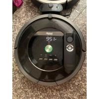 ราคา หุ่นยนต์ดูดฝุ่น iRobot Roomba 880 (16095680099)