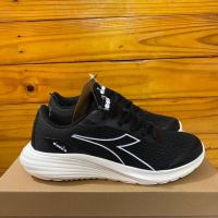 ราคา DIADORA รองเท้าผู้ชาย DIADORA MOSE BLACK WHITE MAN SNEAKER ORIGINAL SPORTY RUNNING ORIGINAL (42221525754)