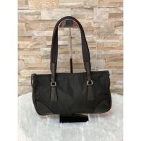 ราคา Prada Shoulder bag มือสอง ของแท้ (9661500560)