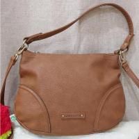 ราคา AK Anne Klein Leather Bags แบรนด์แท้ กระเป๋าสะพายข้าง หนังแท้ (25277332743)