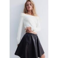 ราคา H&M(เอชแอนด์เอ็ม) เสื้อเปิดไหล่ ผู้หญิง 1307938_1 (43273138212)