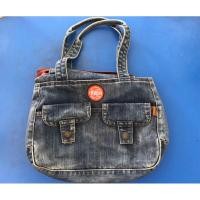 ราคา กระเป๋าสะพายผ้ายีนส์มือสองสภาพดี (20470934424)