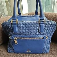 ราคา กระเป๋าหนังสานทรงถือ Vera Wang สภาพสวย (28206677185)