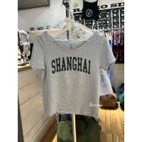 ราคา (พร้อมส่ง) BrandyMelville Robyn Shanghai Top เสื้อปาดไหล่ เสื้อยืด เสื้อแขนสั้น ของแท้จากช็อป (41607153398)