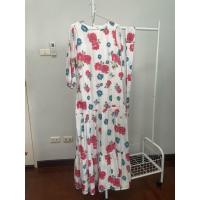 ราคา ชุดเดรสยาวลายดอกไม้ สีขาว มีซับในซิปซ่อนด้านหลัง งานมือสองสภาพดี ผ้าชีฟอง ป้าย Poonyisa size M สไตล์ผู้หญิงที่สบายๆ (28631407273)