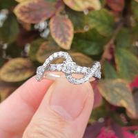 ราคา แหวนเพชร setting สวยมาก เจ้าของขายเอง สภาพใหม่มือหนึ่ง ของหลุดจำนำ (18071539435)